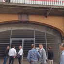 Mitglieder des Fachbeirats bei einer Exkursion zur Eisenbahnüberführung Amsinckstraße