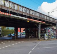 Visualisierung: Die neue Sternbrücke in Hamburg mit Blickrichtung Osten (November 2020) [Quelle: DB Netz AG/TUO LI | VIRTUAL ESTATE | 2020]